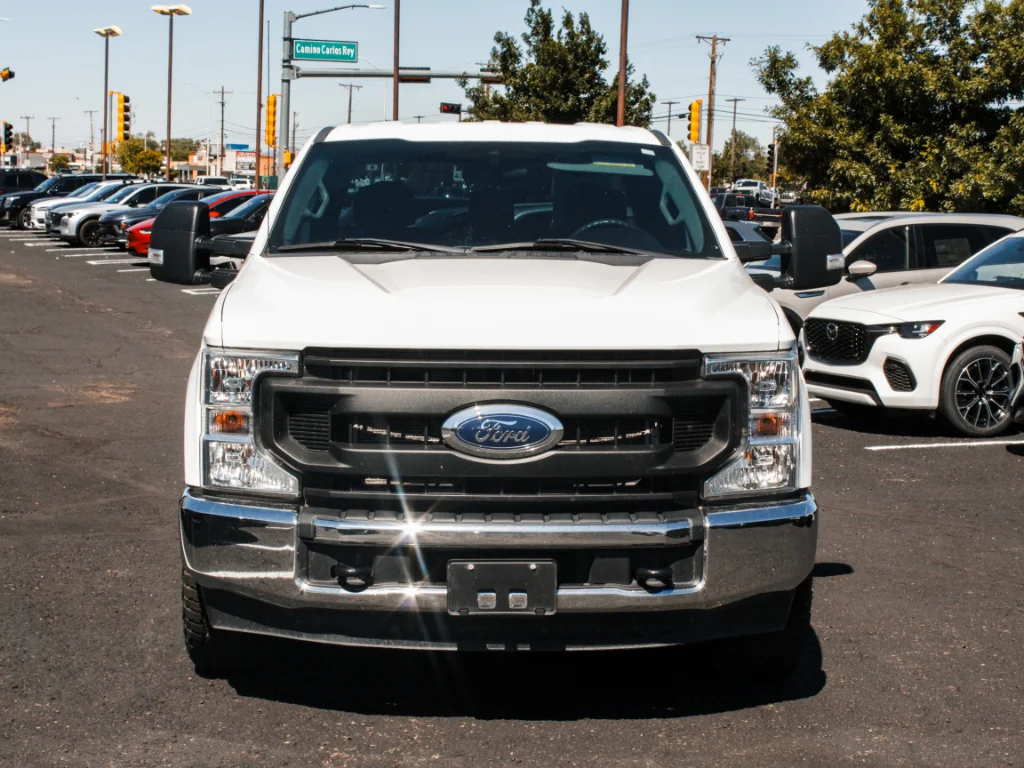 Used 2020 Oxford White Ford XL image 2