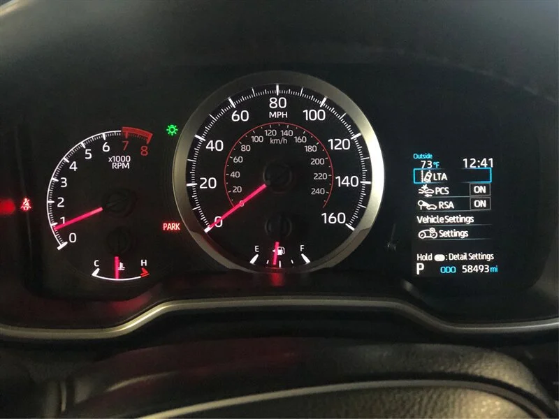 Used 2020 Blizzard Pearl Toyota SE image 14
