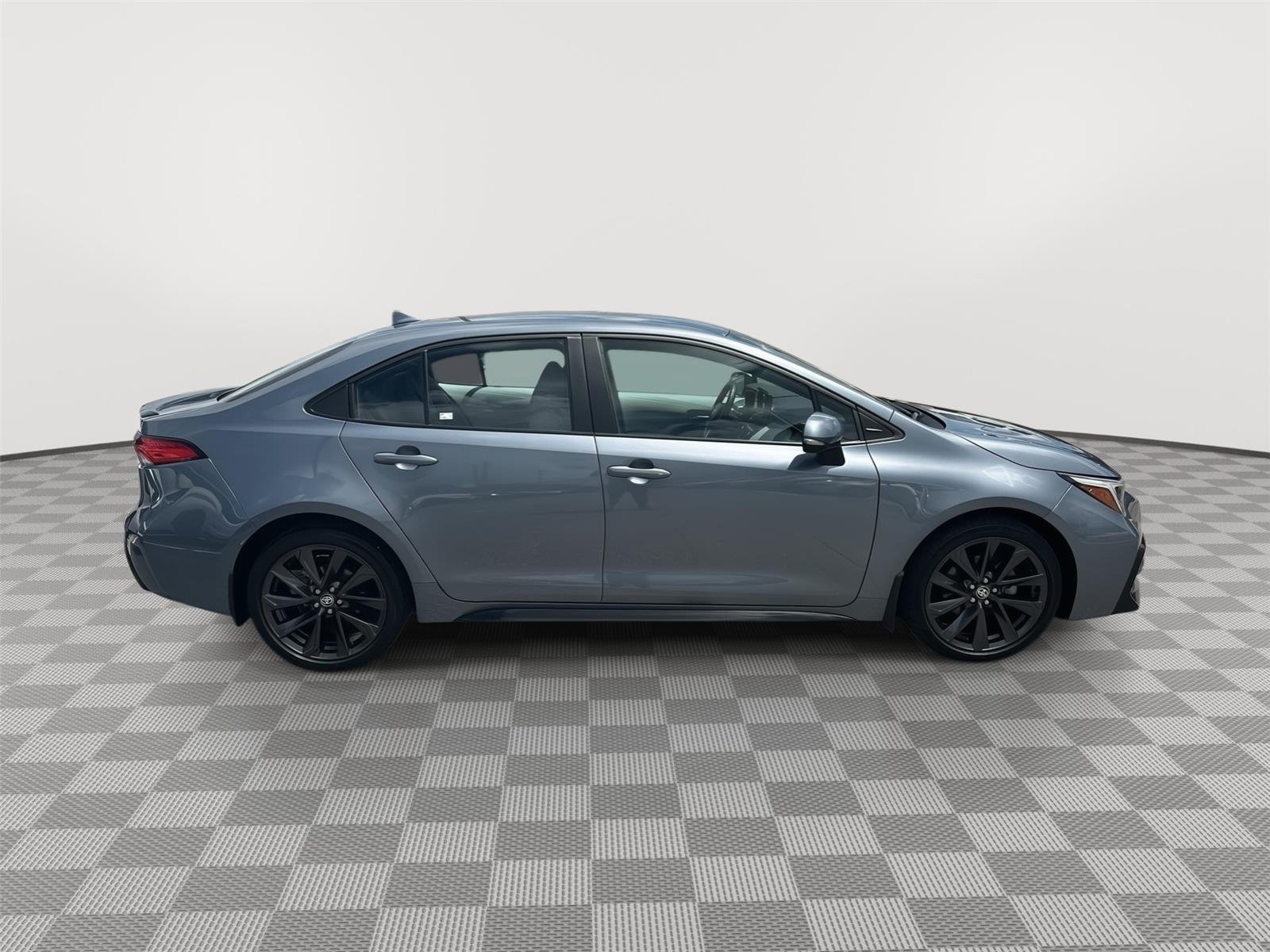 Used 2025 Celestite Toyota SE image 4