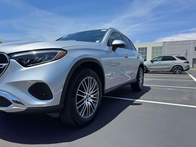 Used 2026 Cirrus Silver Metallic Mercedes-Benz GLC 300 image 14