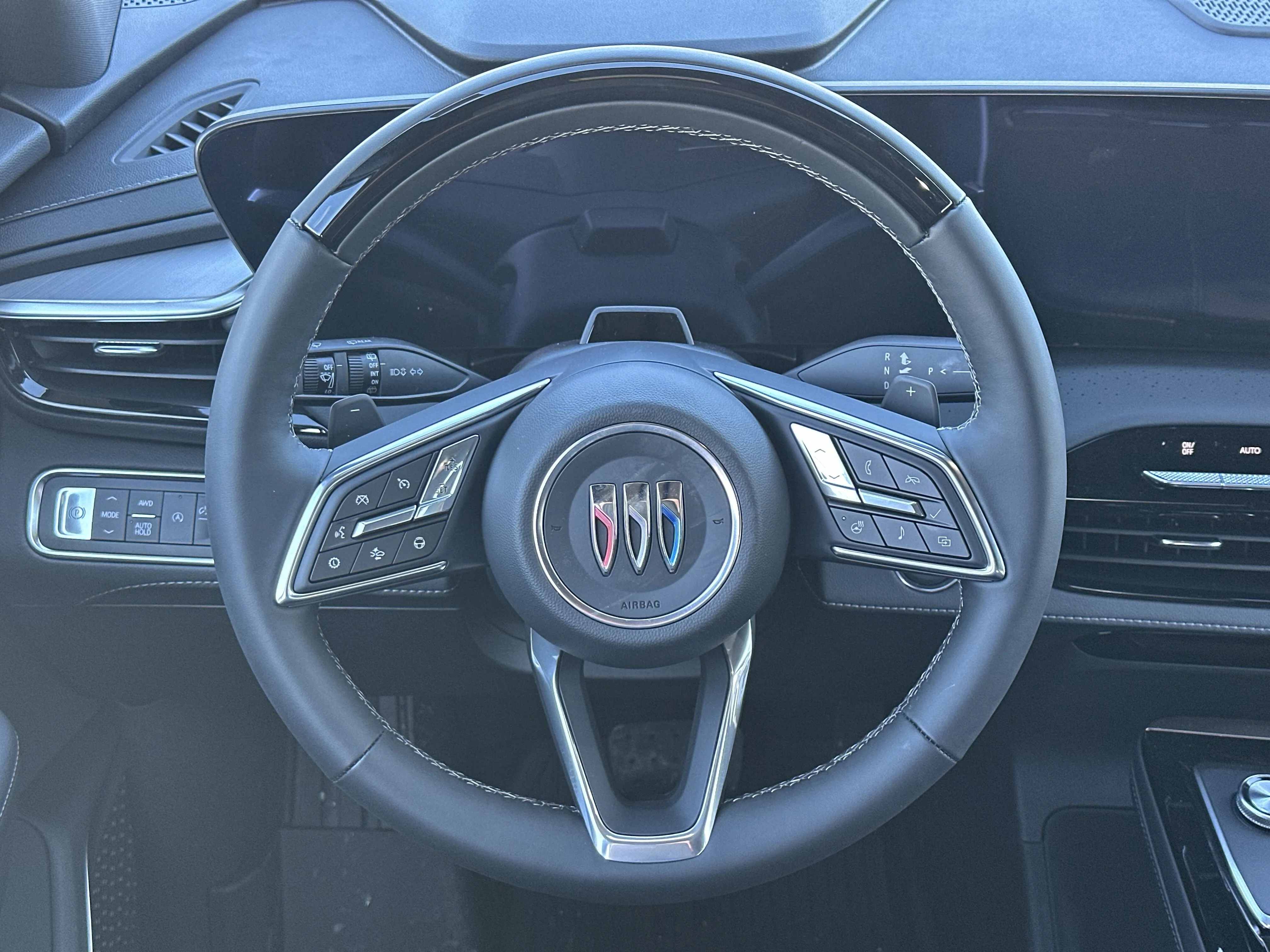 New 2026 Iridescent White Tricoat Buick Avenir image 11