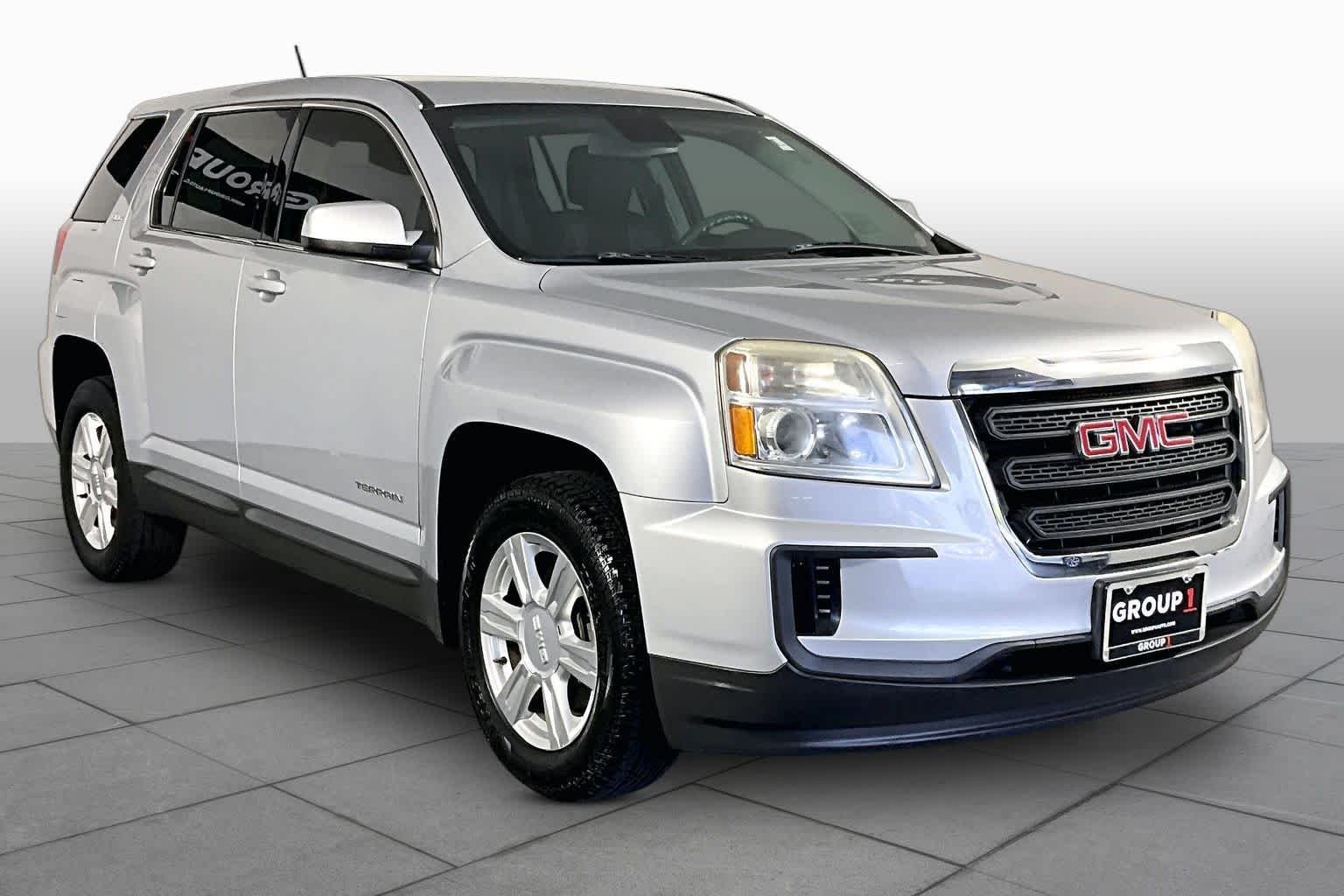 Used 2016 Quicksilver Metallic GMC SLE image 3
