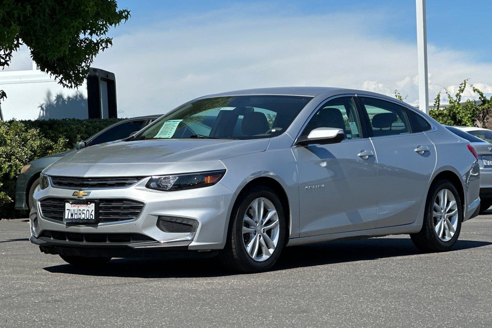 Used 2017 Silver Ice Metallic Chevrolet LT image 8