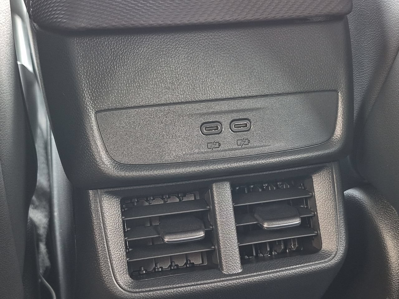2027 Chevrolet Equinox LT - Photo 22