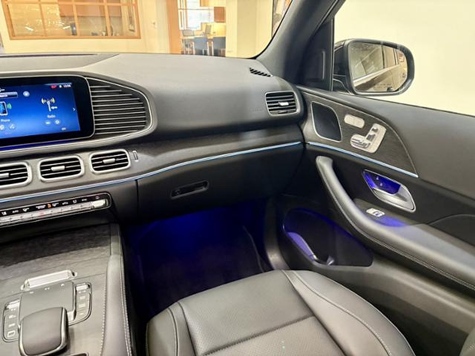 New 2026 Obsidian Black Metallic Mercedes-Benz  image 11