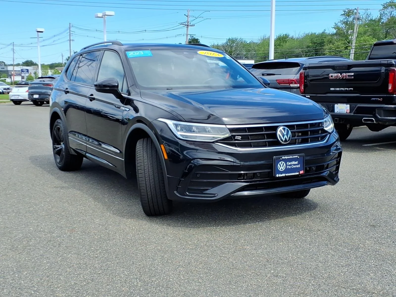 Certified Used 2023 DEEP BLACK PEARL EFFECT Volkswagen SE R-Line Black image 3