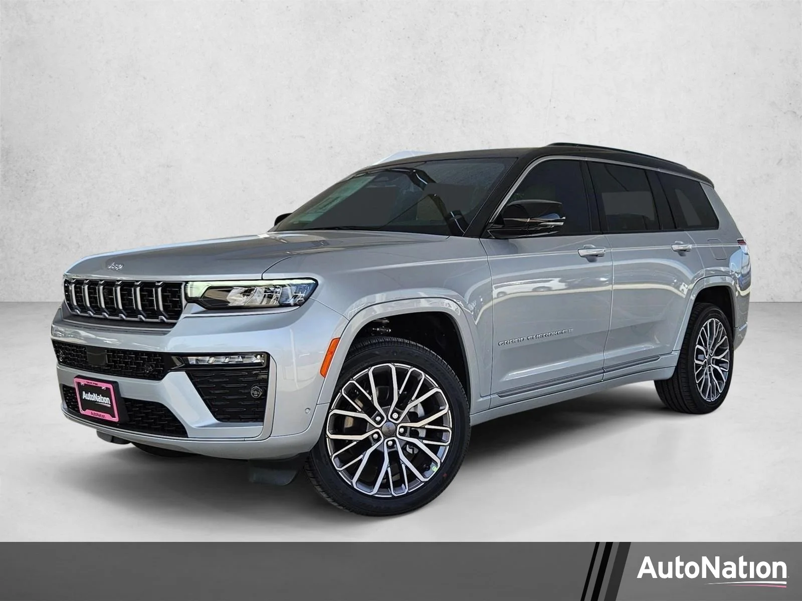 New 2026 Silver Zynith Exterior Paint Jeep Summit image 1