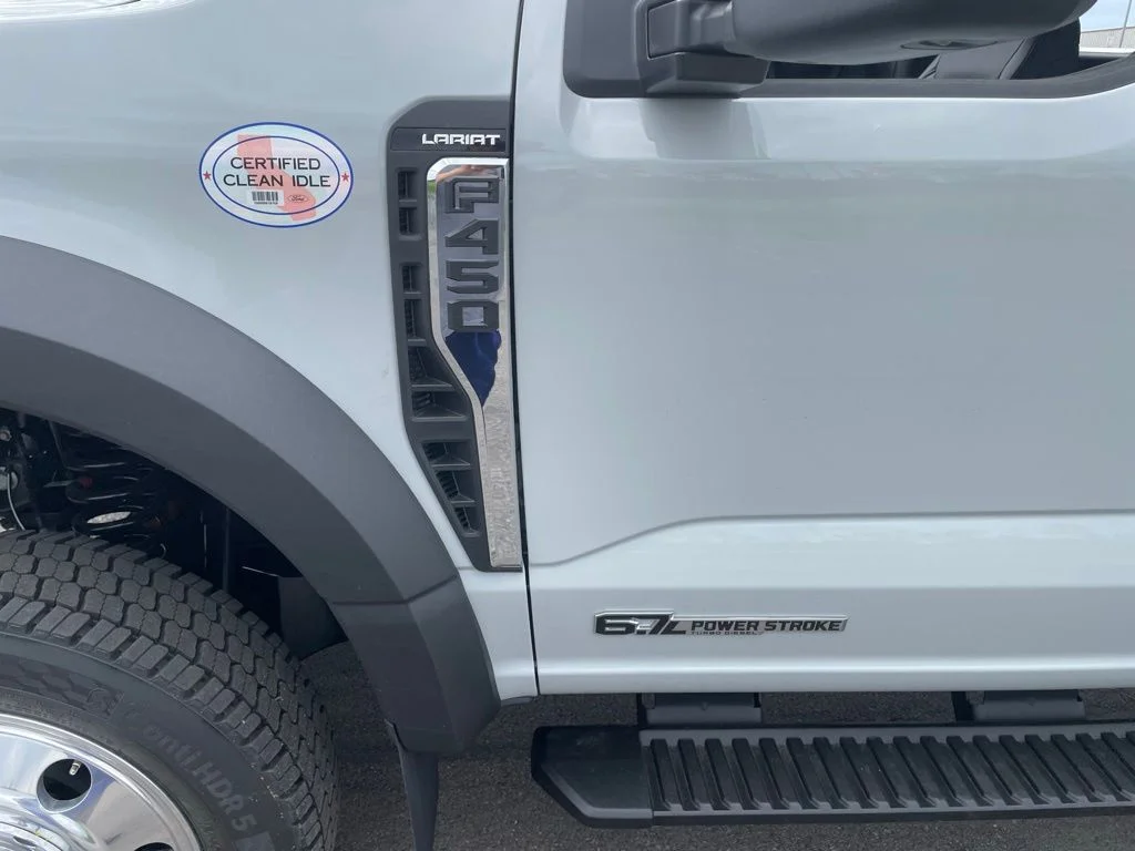 New 2026 Avalanche Gray Ford F-450® LARIAT® image 10