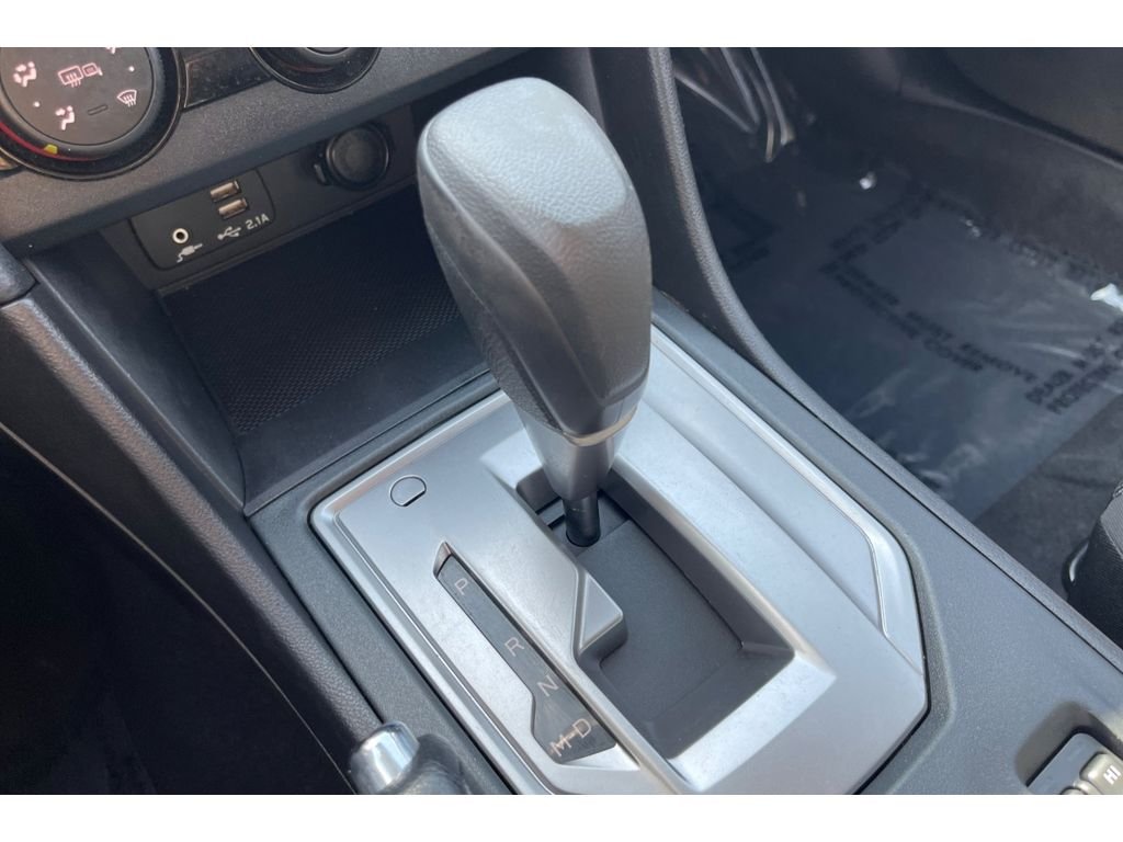 Used 2023 CRYSTAL WHITE PEA Subaru Premium image 30