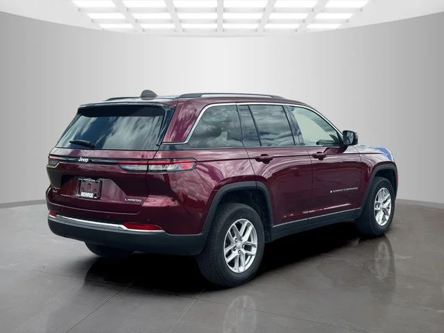 Certified Used 2023 Red Jeep Laredo image 7