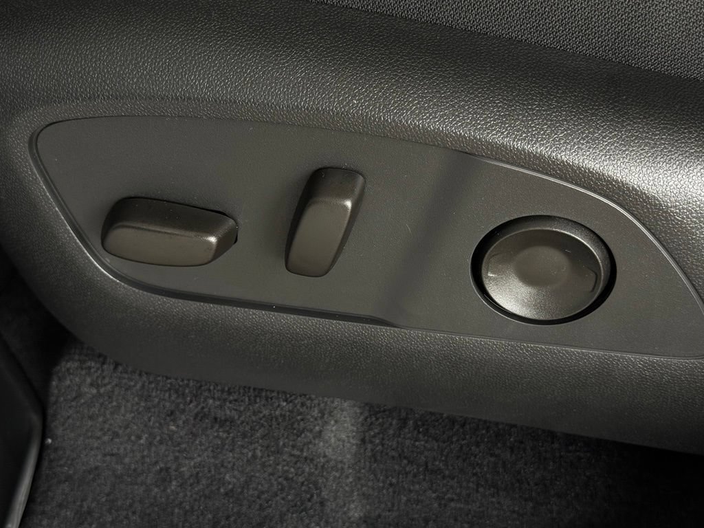 2026 Chevrolet Traverse LT - Photo 26