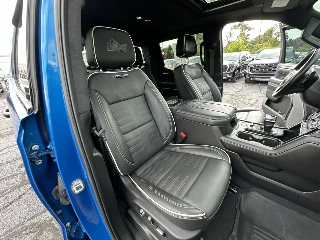 Certified Used 2023 DYNAMIC BLUE METALLIC GMC AT4X image 24