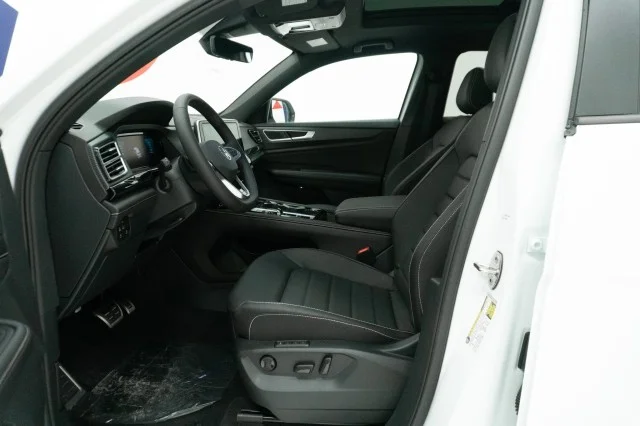 2026 Volkswagen Atlas Cross Sport SEL R-LINE - Photo 15