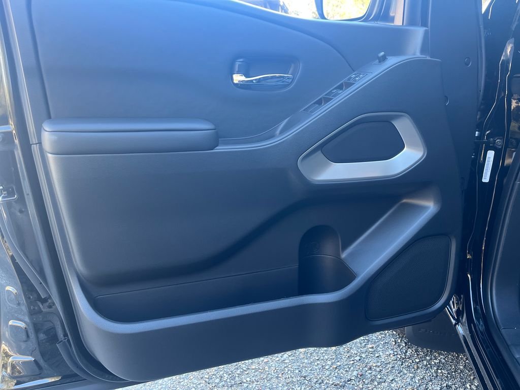 2026 Nissan Frontier SV - Photo 11