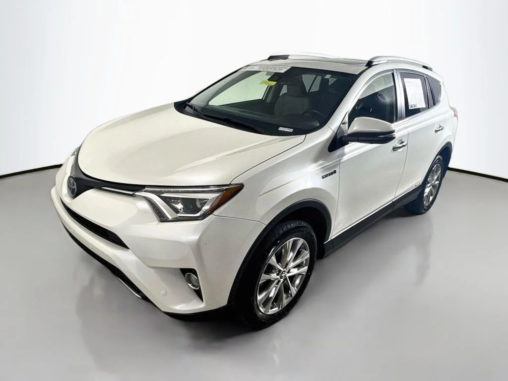 Certified Used 2016 Blizzard Pearl Toyota Limited image 3
