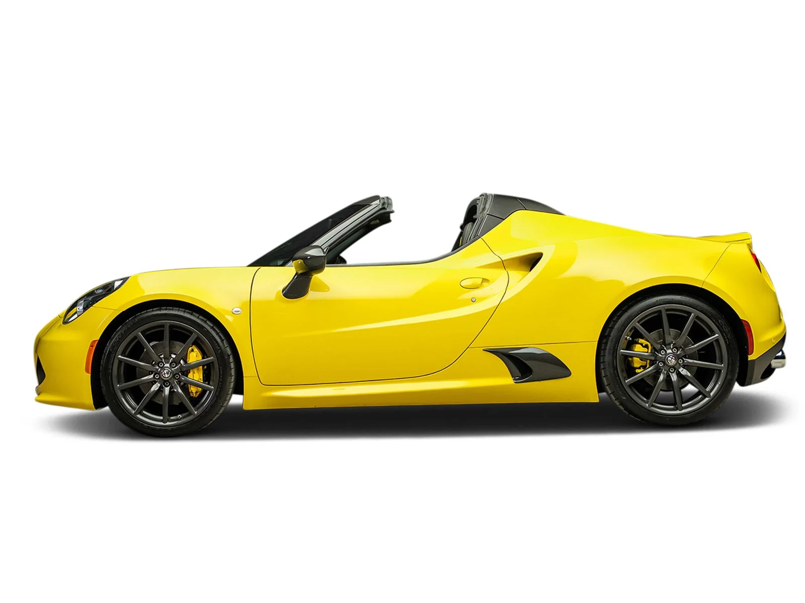Used 2016 Yellow Alfa Romeo Base image 23