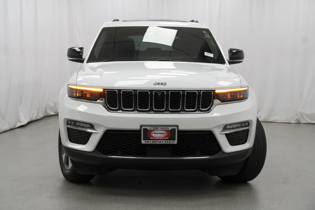 Used 2023 White Jeep 4xe image 12