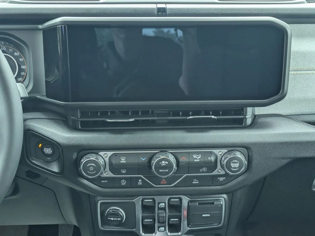 New 2026 Granite Crystal Metallic Clear-Coat Exterior Paint Jeep Sport S image 16