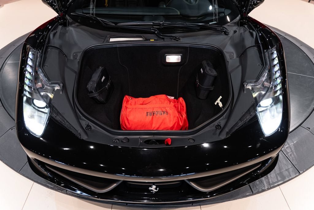 Certified Used 2014 Nero Ferrari Base image 17