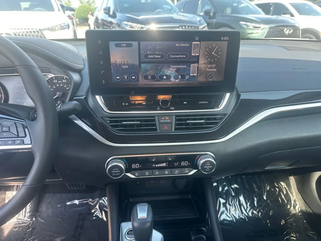 Used 2025 Gray Nissan 2.5 SR image 27
