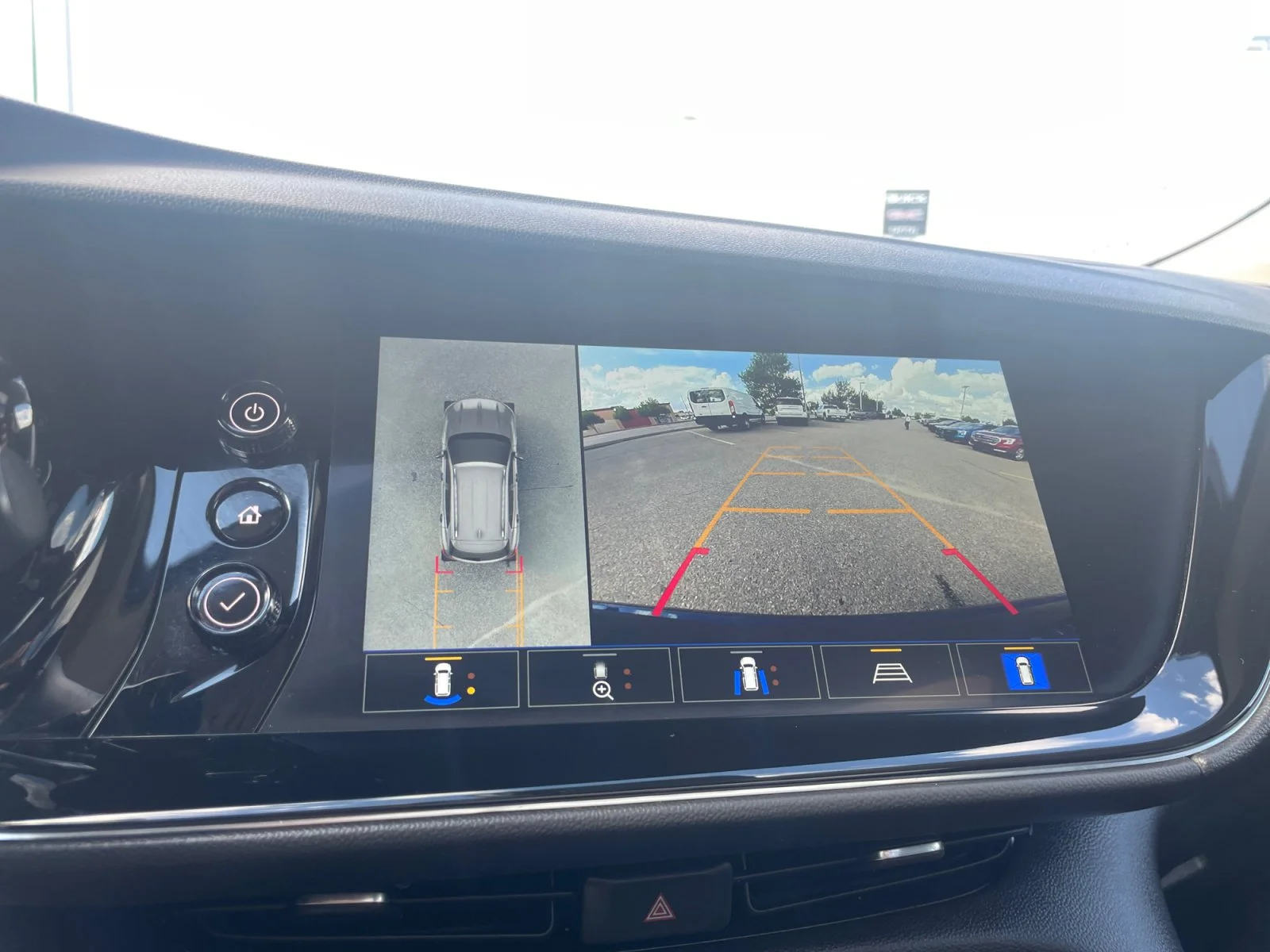 Used 2023 Blue Buick Avenir AWD image 27