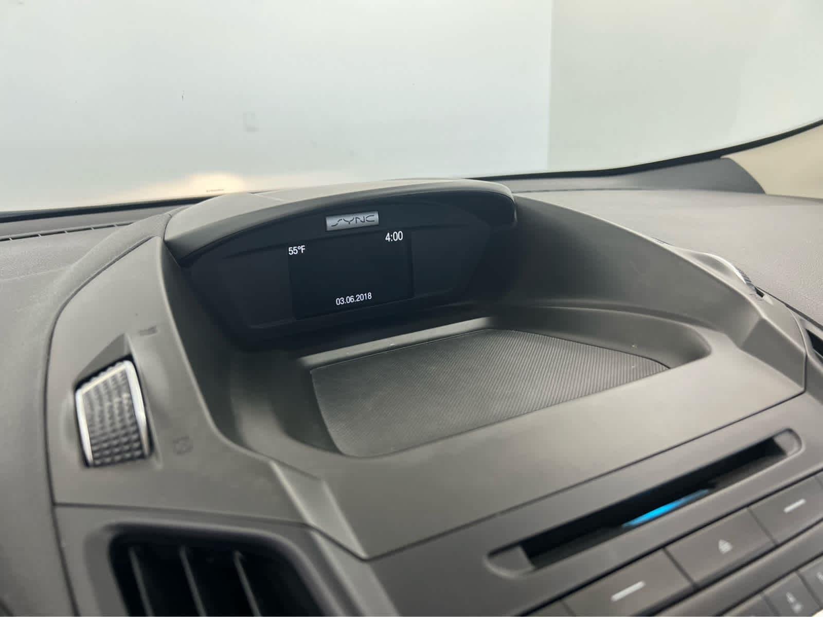 Used 2017 Magnetic Ford SE image 16