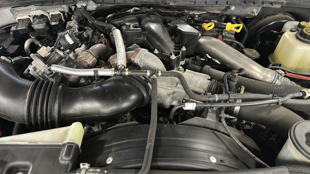 Used 2019 White Platinum Clearcoat Metallic Ford Lariat image 26