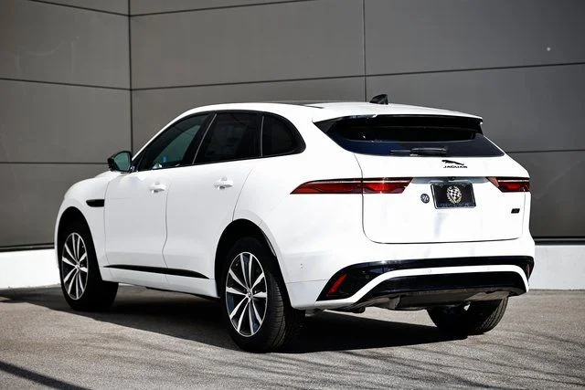 2026 Jaguar F-Pace R-Dynamic S - Photo 9