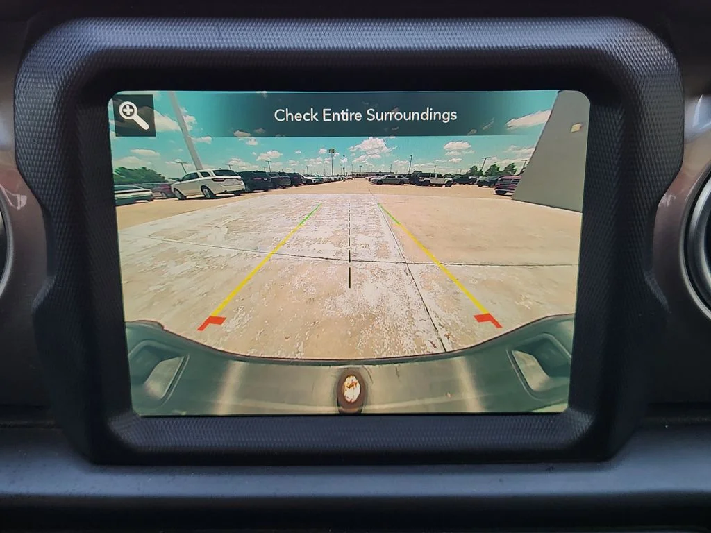 Used 2020 Black Clearcoat Jeep Overland image 20