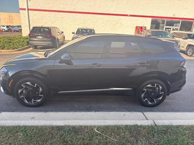 Used 2023 Black Kia SX-Prestige image 4