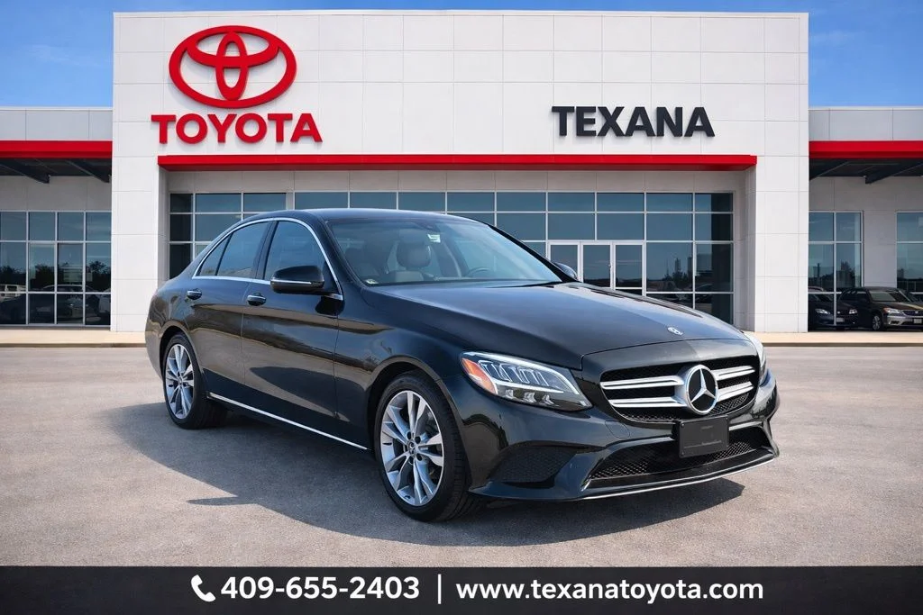 2020 Mercedes-Benz C-Class C300's photo