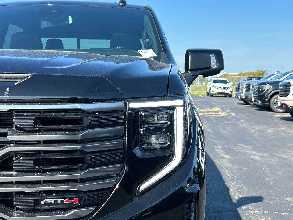 2026 GMC Sierra 1500 AT4 - Photo 11