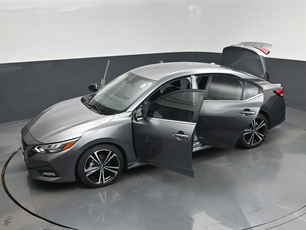 Used 2022 Gray Nissan SR image 20