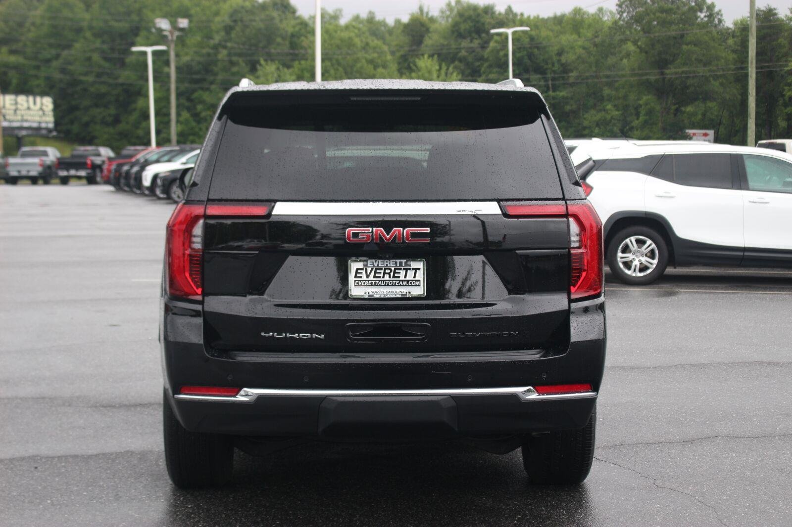 Used 2026 Onyx Black GMC Elevation image 6