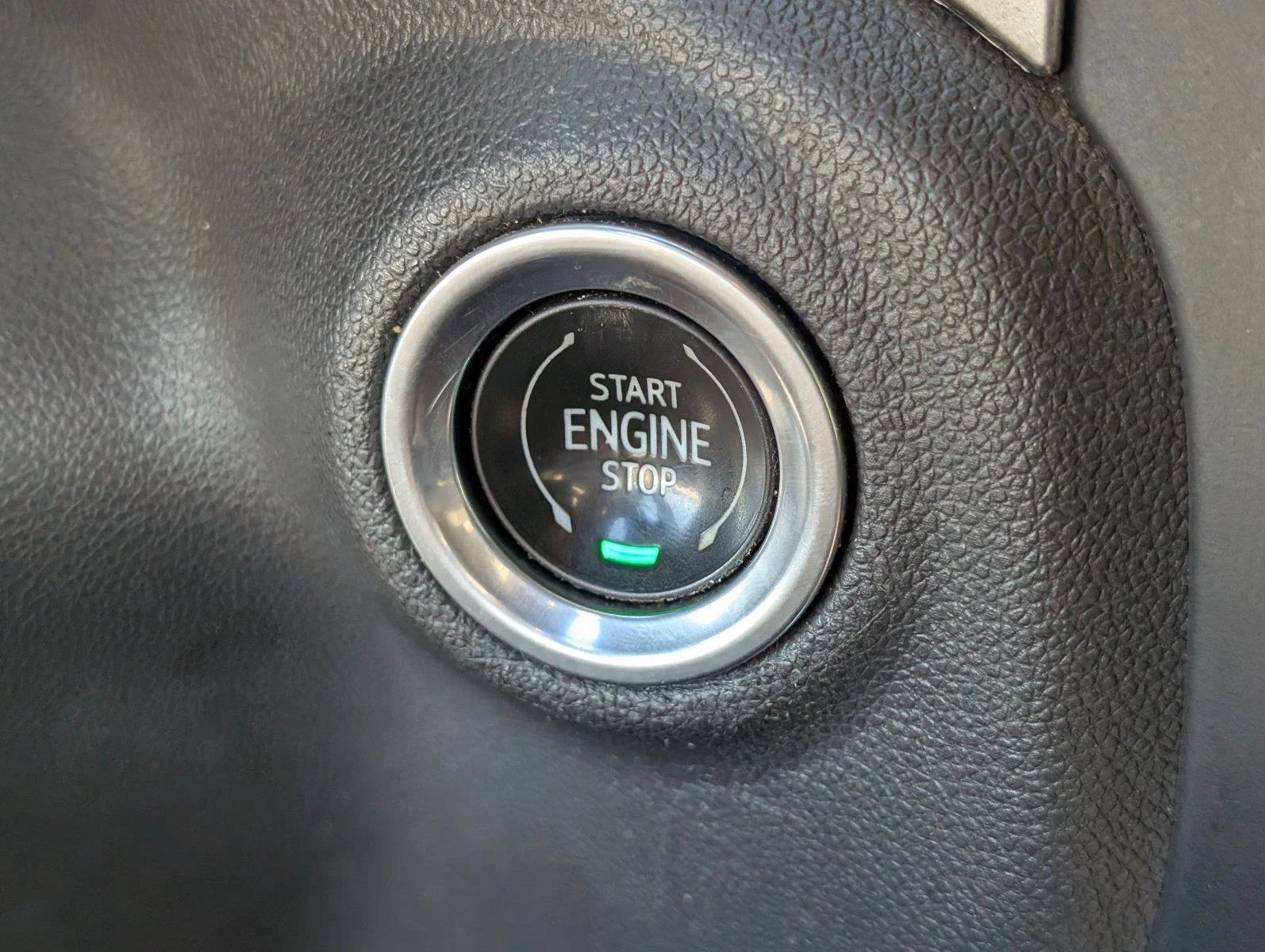 Used 2021 Summit White Chevrolet RST image 25