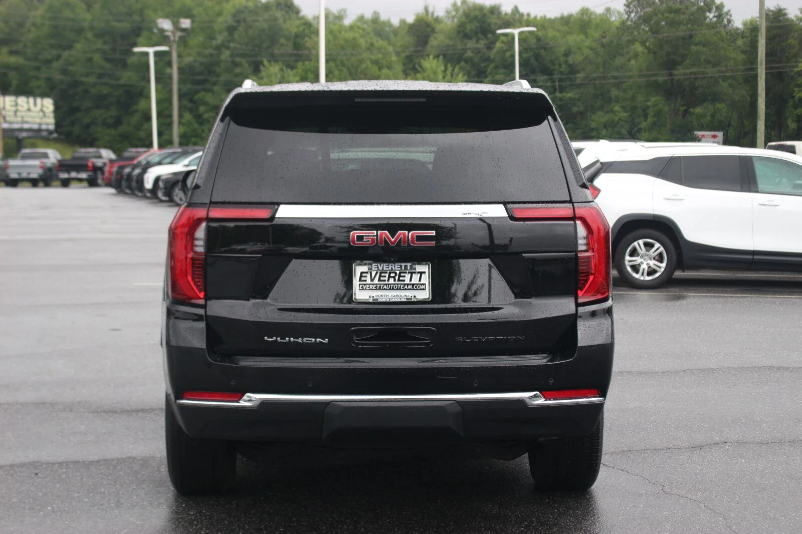 Used 2026 Onyx Black GMC Elevation image 6