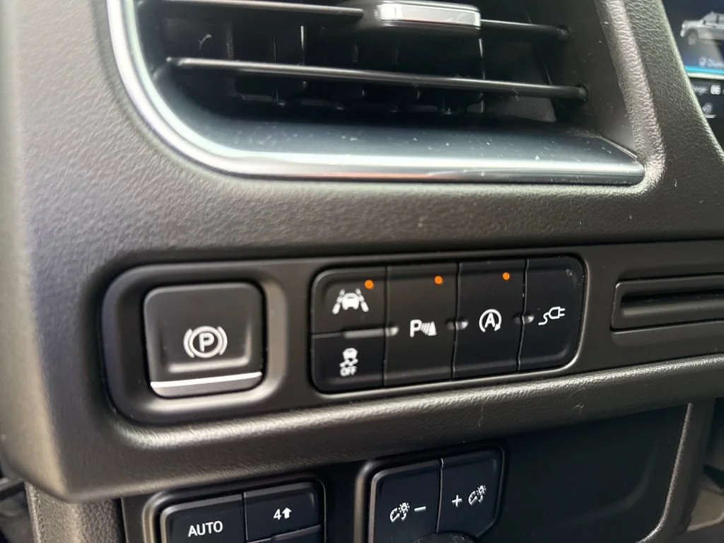2022 Chevrolet Suburban LT - Photo 36