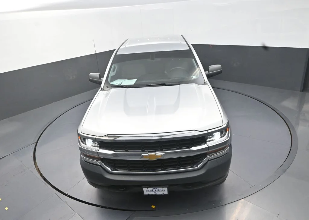 Used 2018 Silver Chevrolet WT image 14