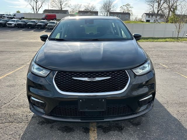 Used 2023 Chrysler Pacifica Hybrid Touring L with VIN 2C4RC1L76PR611891 for sale in Kansas City, MO