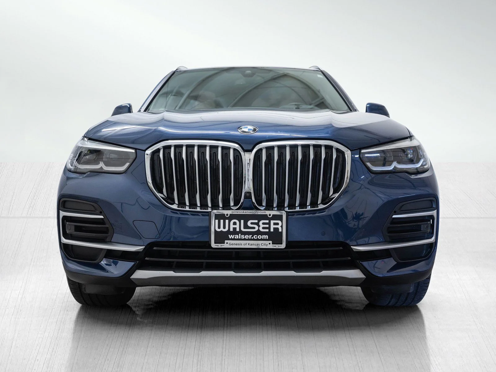 Used 2022 BMW X5 40i with VIN 5UXCR6C00N9K39454 for sale in Kansas City