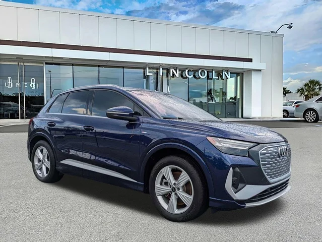 2025 Audi Q4 e-tron Prestige