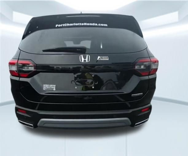 Used 2025 Black Honda Touring image 6