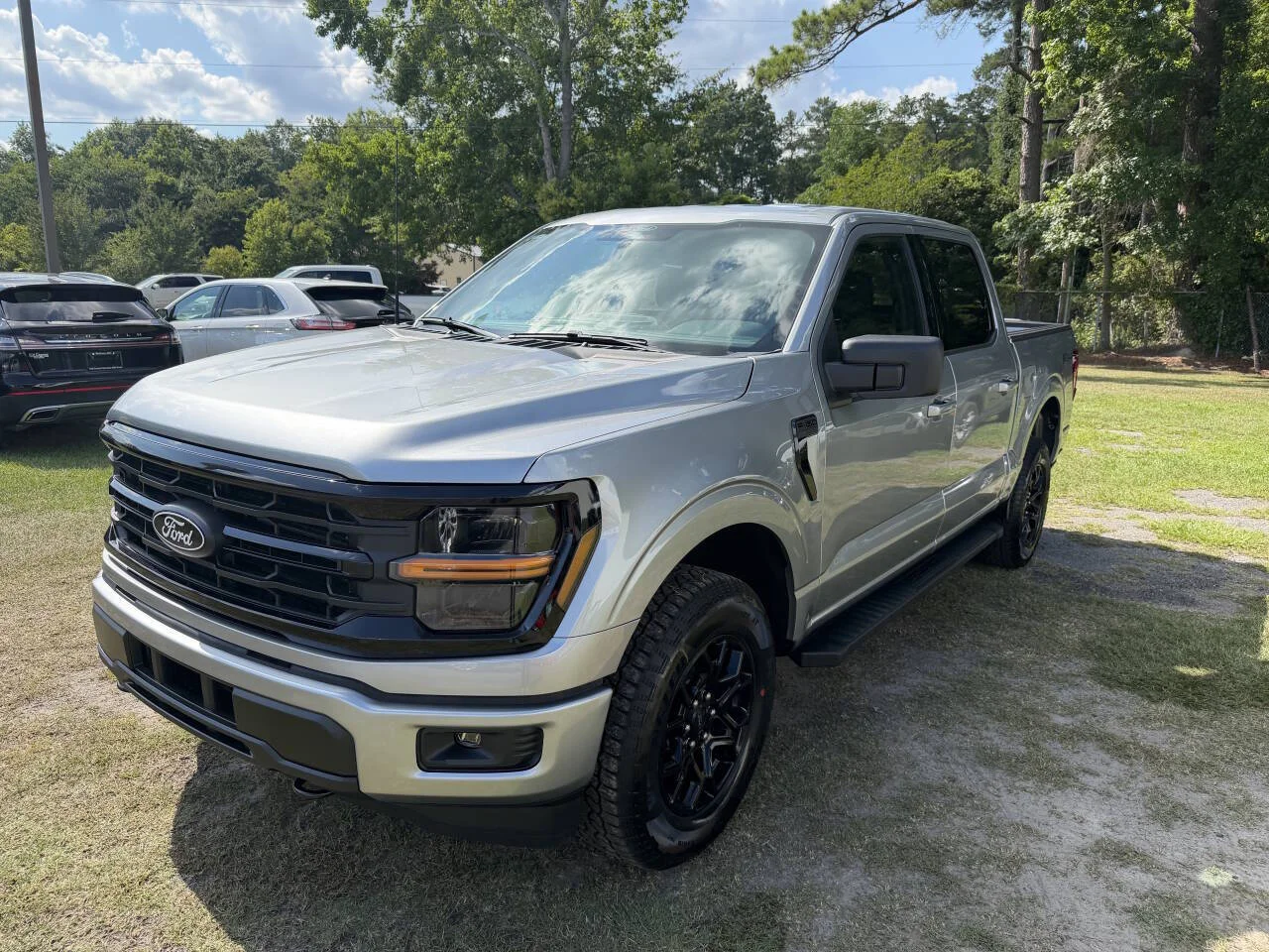 New 2026 Iconic Silver Metallic Ford XLT image 1