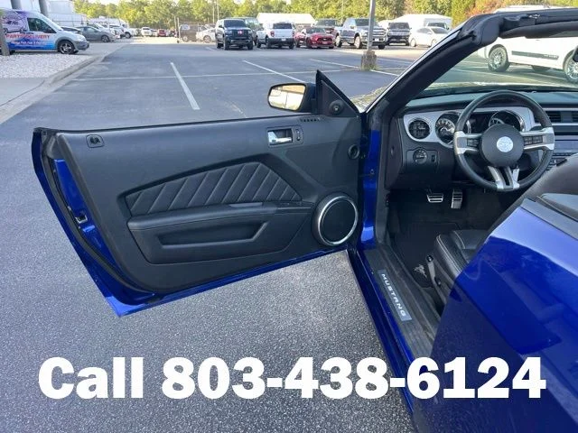 Used 2013 Blue Metallic Ford V6 Premium image 4