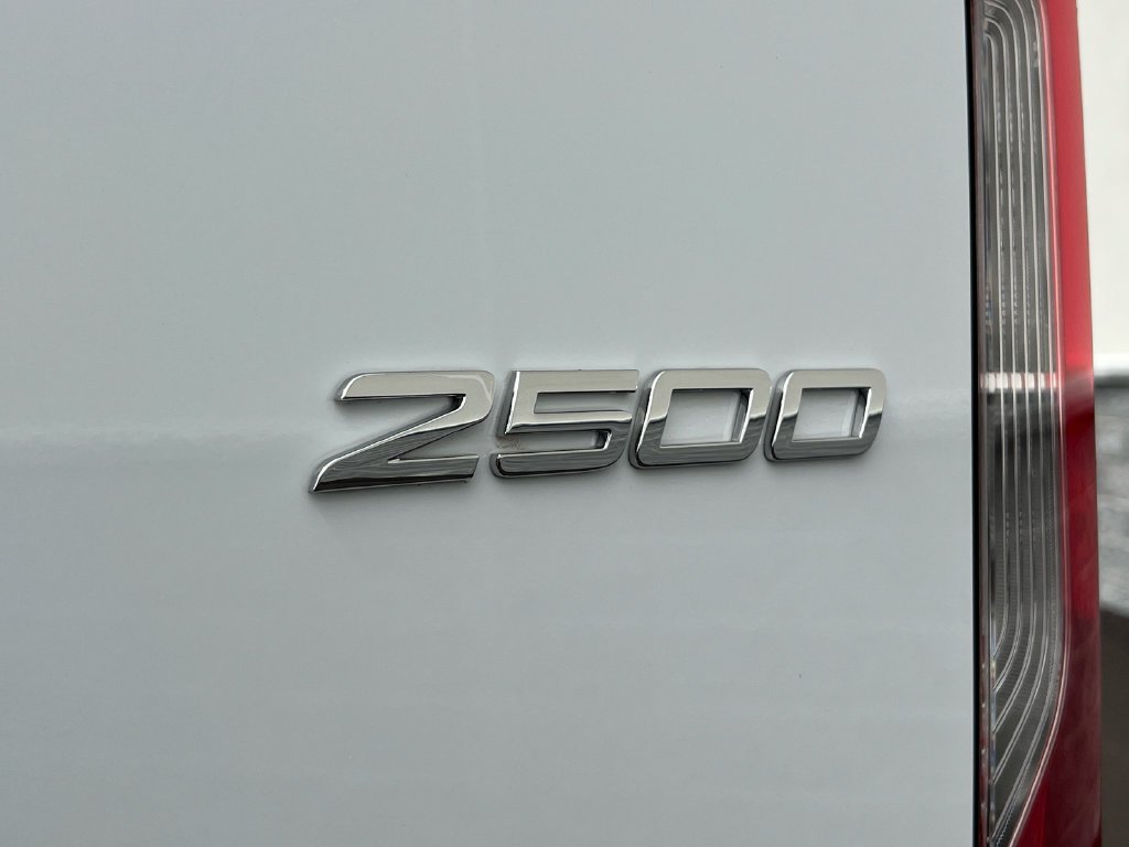 New 2026 Arctic+White Mercedes-Benz Cargo 144 WB image 53