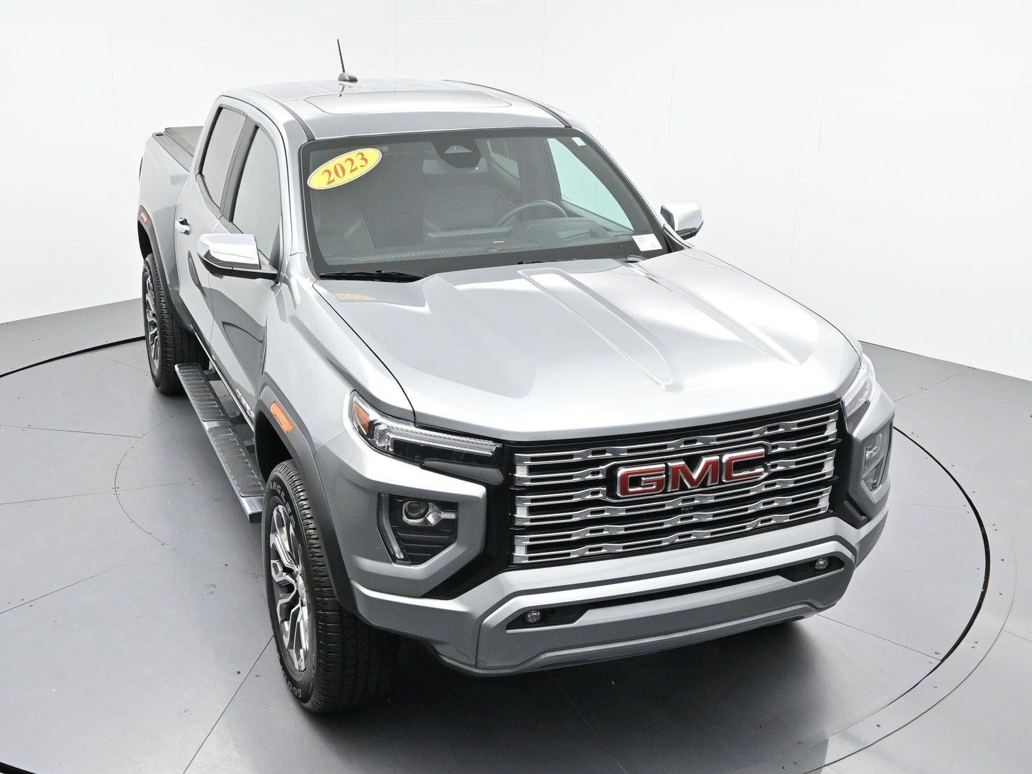 Used 2023 Sterling Metallic GMC Denali image 40