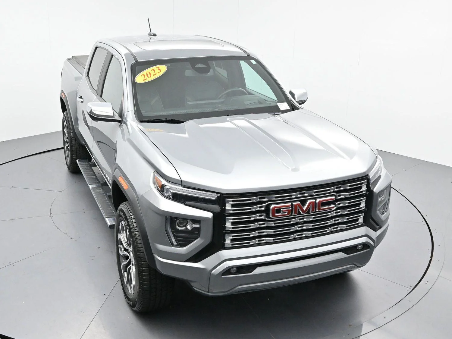 Used 2023 Sterling Metallic GMC Denali image 40