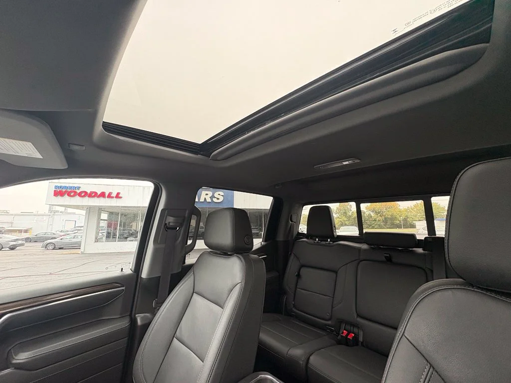 Used 2023 STERLING GRAY METALLIC Chevrolet RST image 18