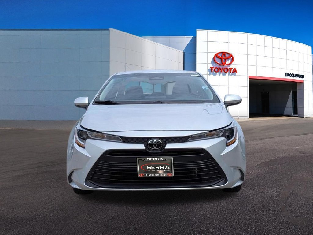 Used 2025 Silver Toyota LE image 7