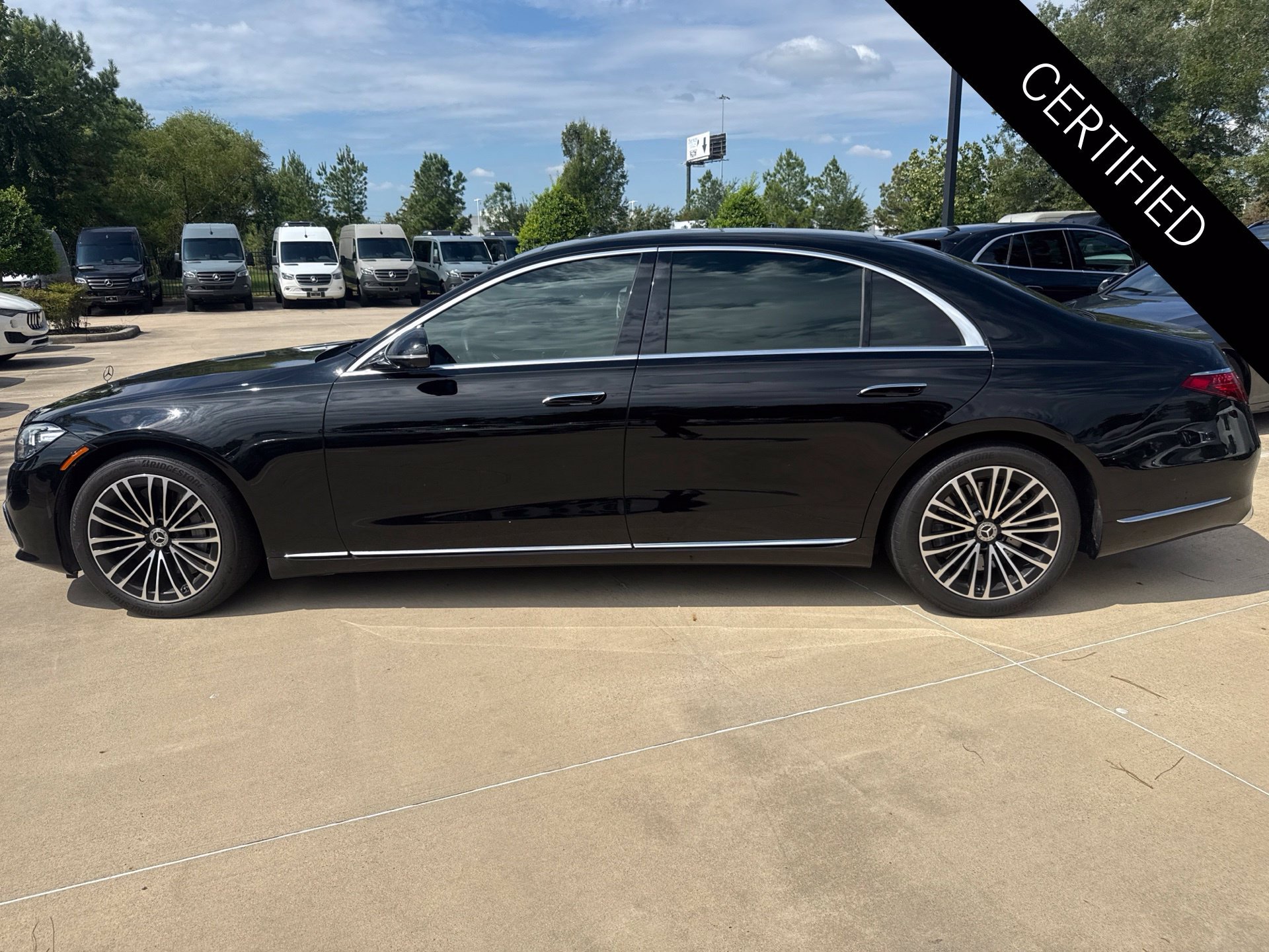 Certified Used 2022 Obsidian Black Metallic Mercedes-Benz S 500 image 7